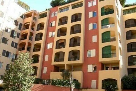 Bureau with a display case - Le Titien - Port of Fontvieille