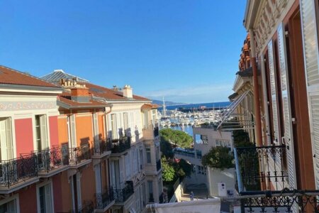 Très beau 4 pièces - Dernier étage - Charmant immeuble de la Rue de Millo